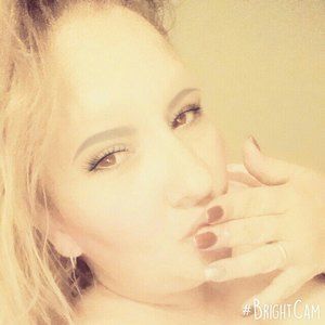 Meet your Posher, Bobbie